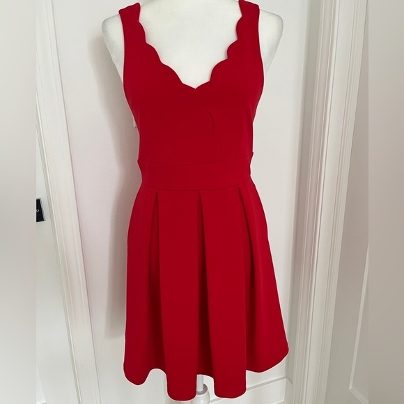 Express Dresses & Skirts - Express Red Scalloped Dress with pockets Sz 4 *F21